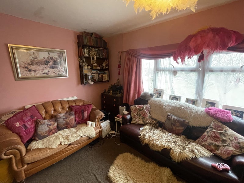 Room Thorneycroft Close in Bristol