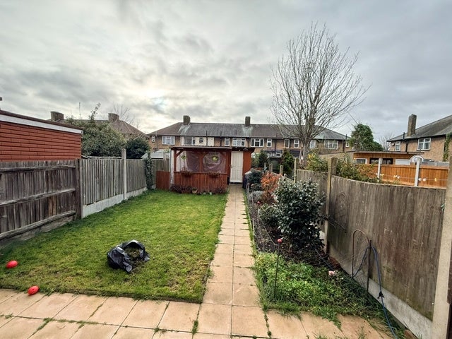 House Neasham Road in Greater London
