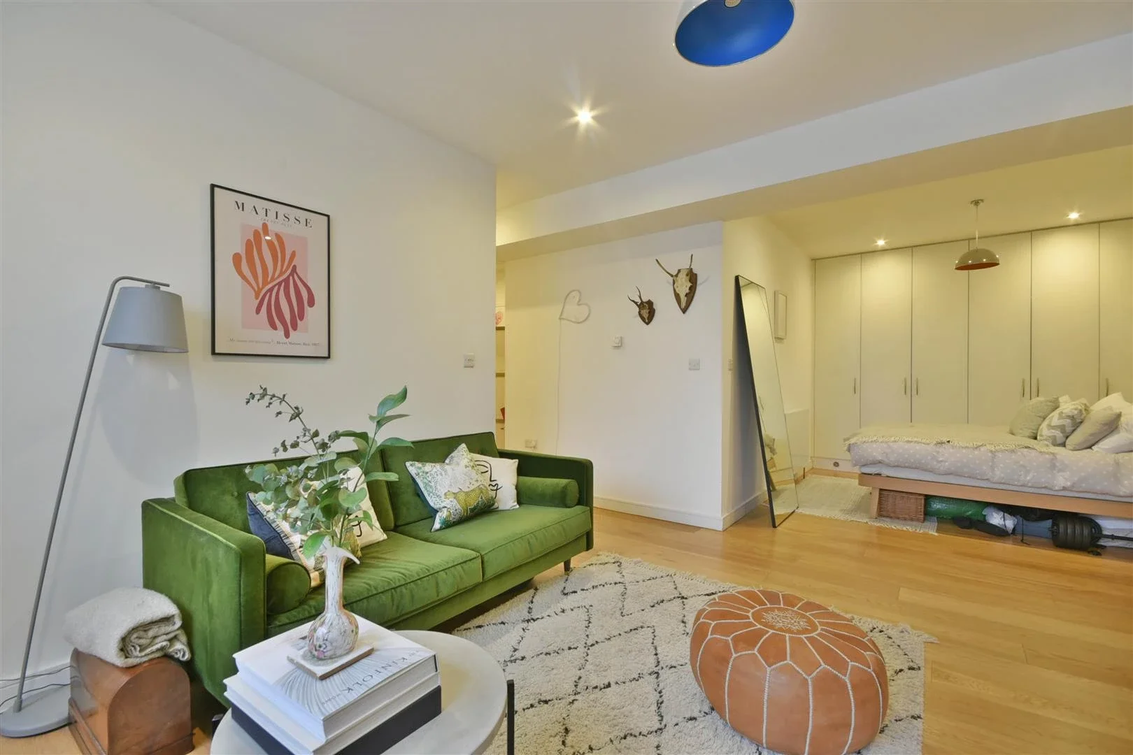 Flat City Garden Row in Greater London