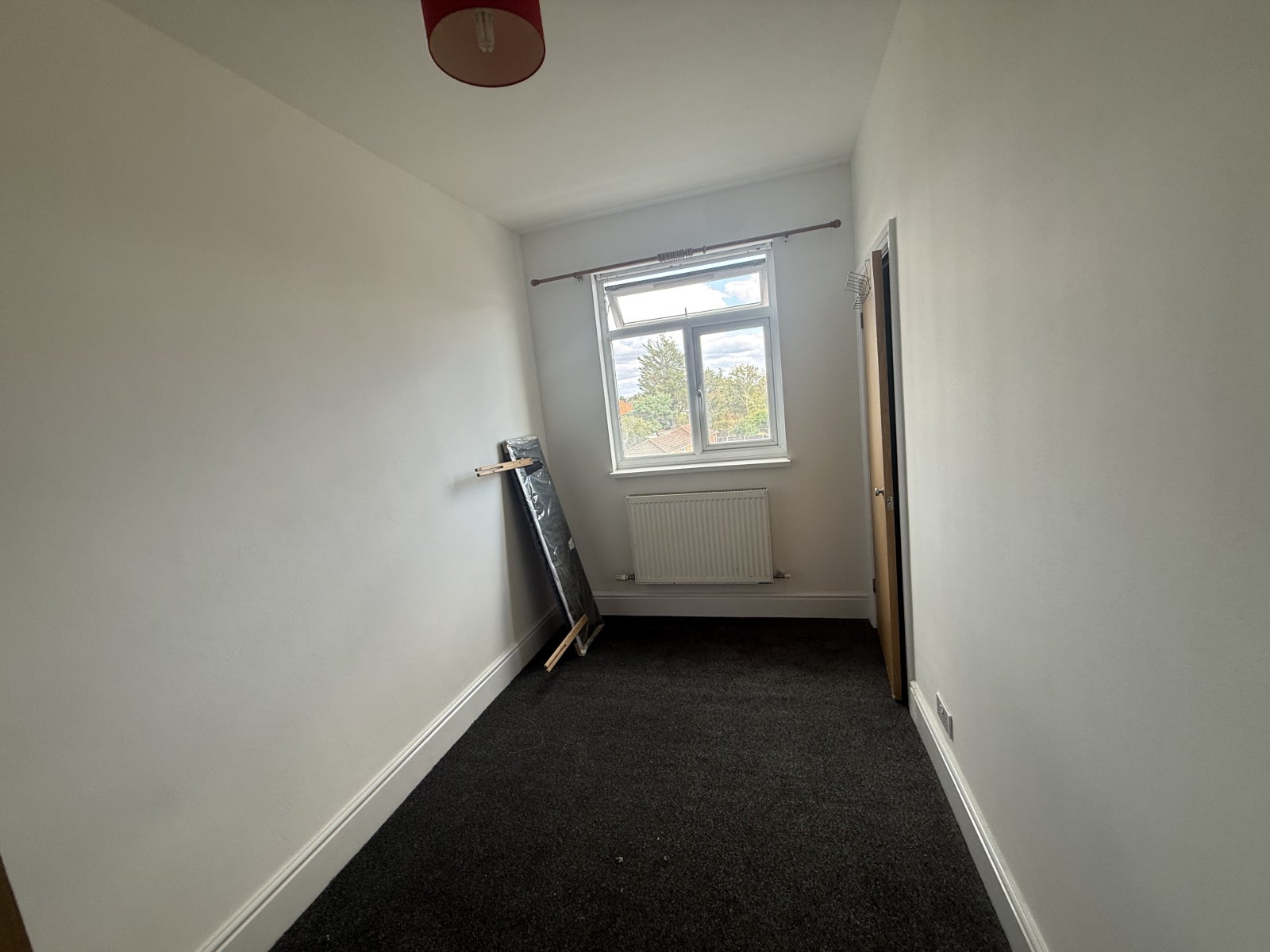 Flat Coldharbour Lane in Greater London