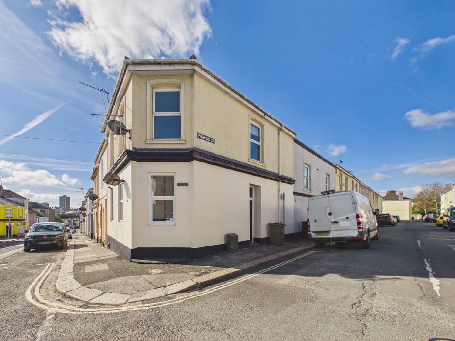 Flat Anstis Street in Plymouth