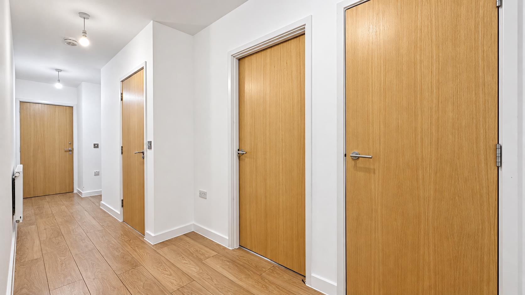 Flat Pevensey Avenue in Greater London