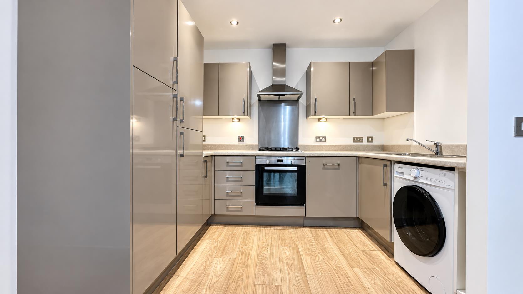 Flat Pevensey Avenue in Greater London