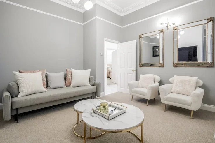 Flat Sussex Gardens in City of Westminster