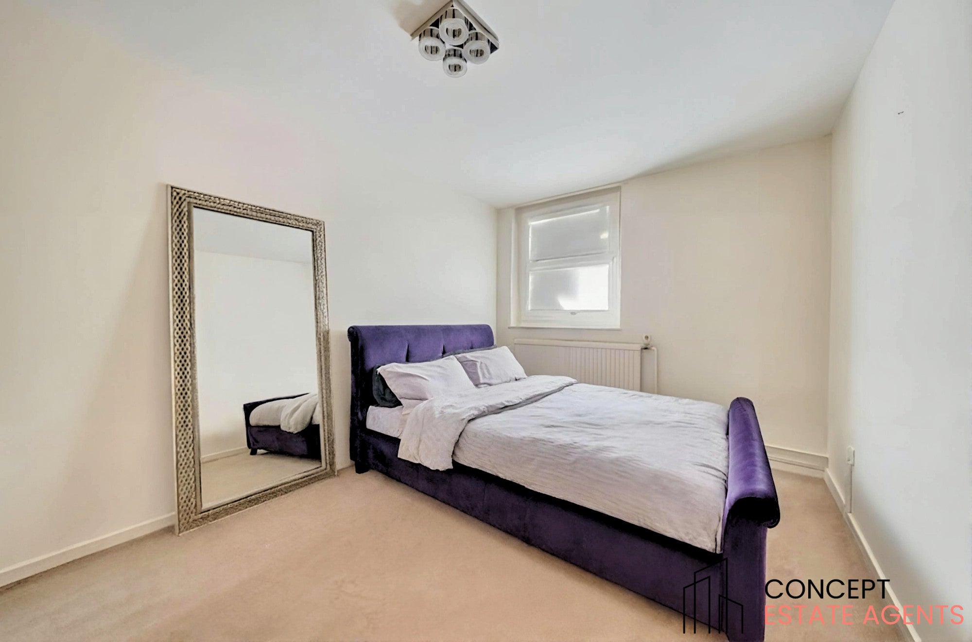 Flat Cumberland House in Greater London