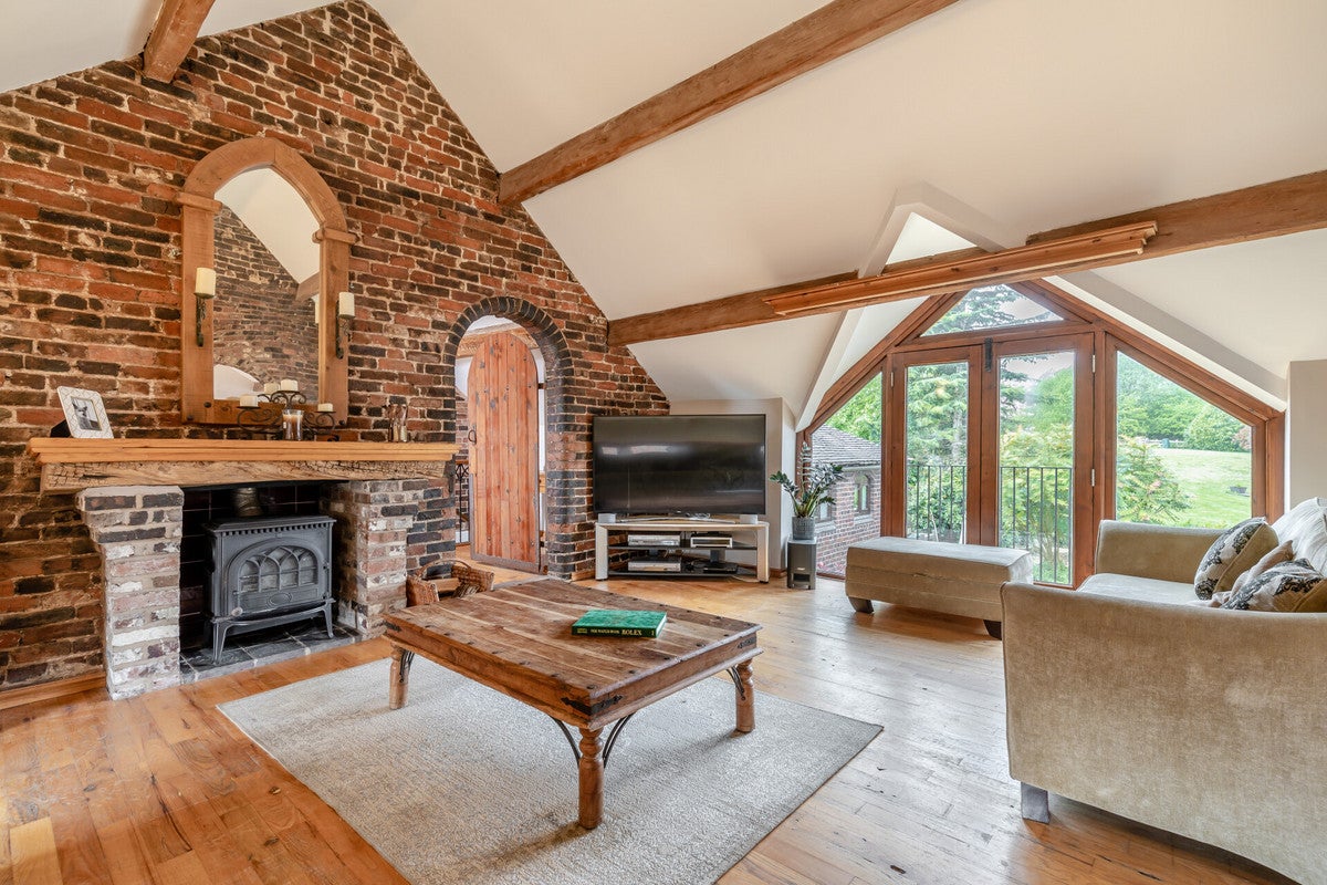 Flat Lymes Road in Newcastle-under-Lyme