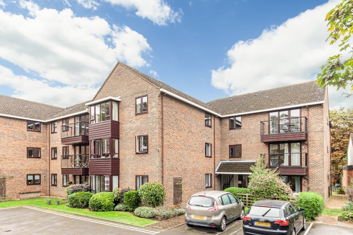 Flat Avery Court in Oxford