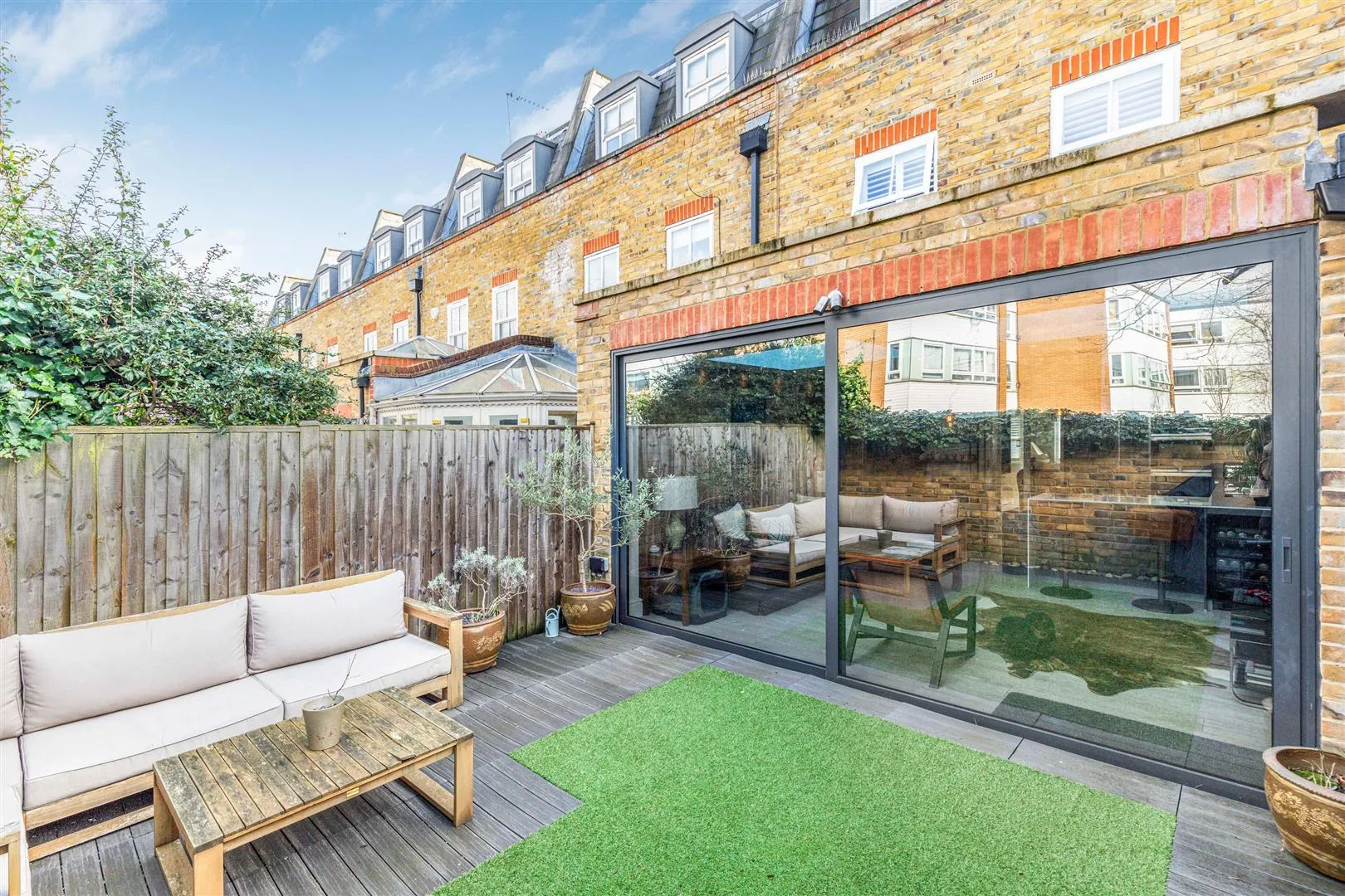 House Fielding Mews in Greater London