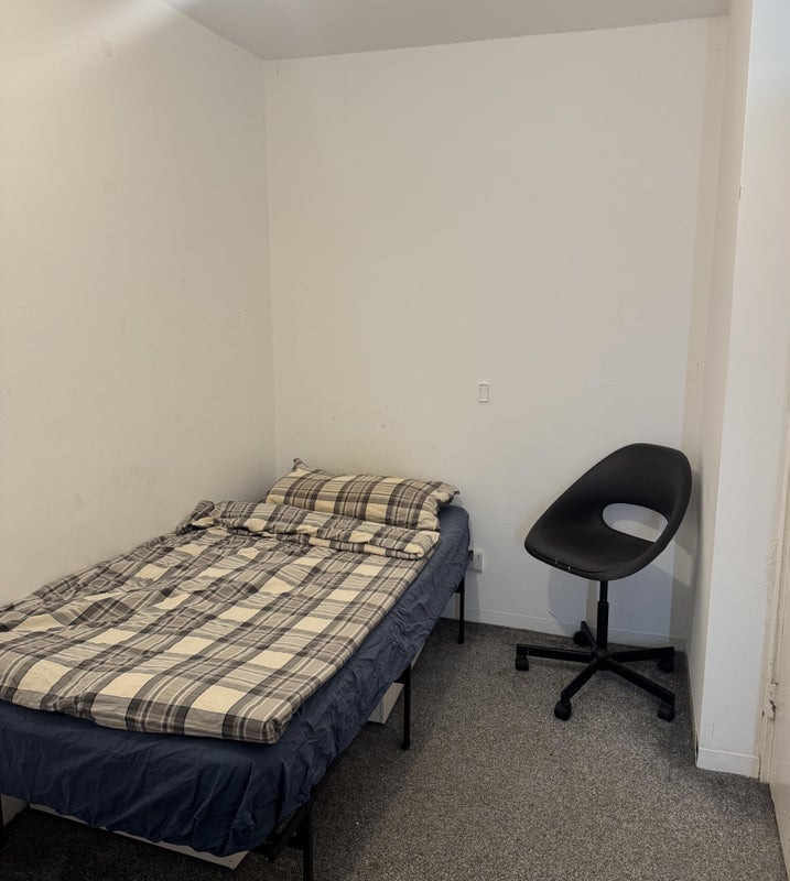 Room Kildare Walk in Greater London