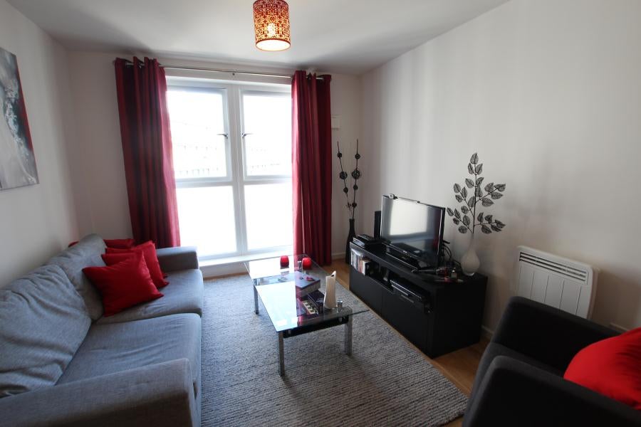 Flat Guildford Road in Woking