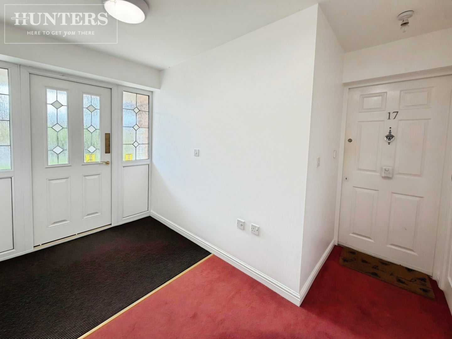 Flat Aston Chase in Wakefield