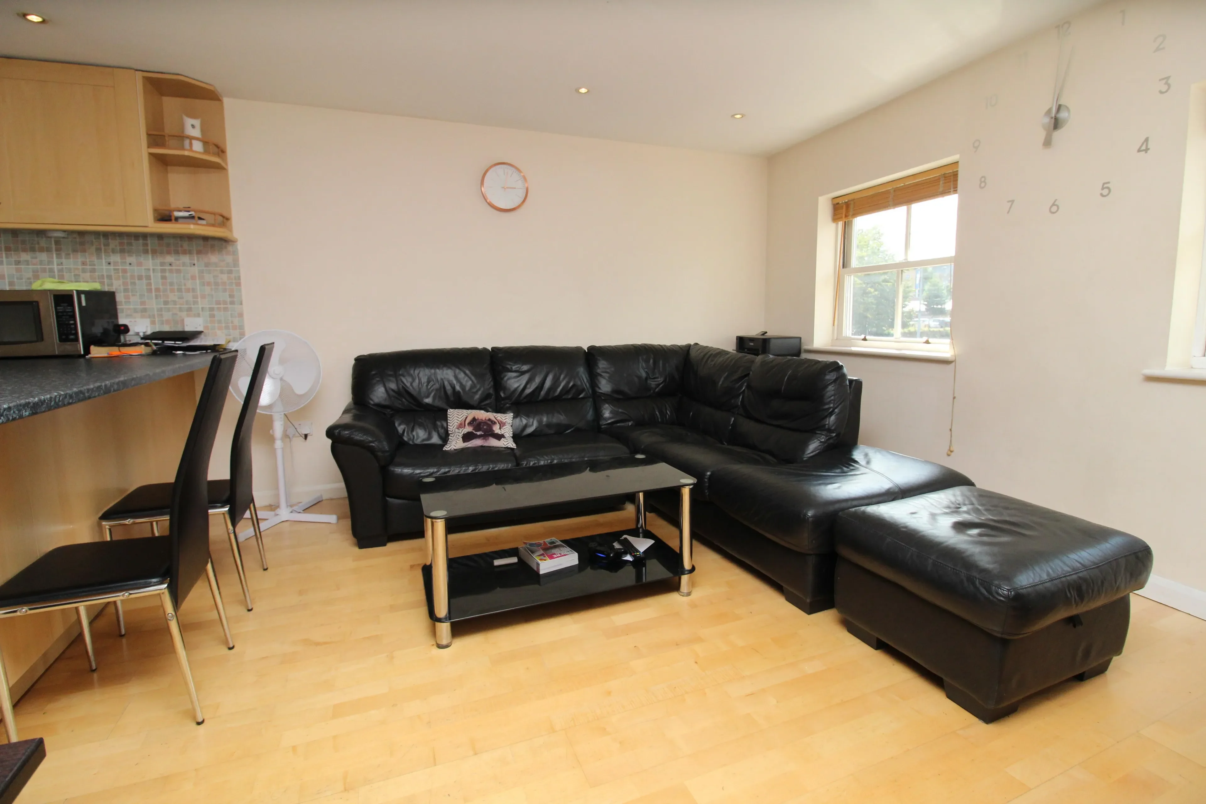 Flat Middleborough in Colchester