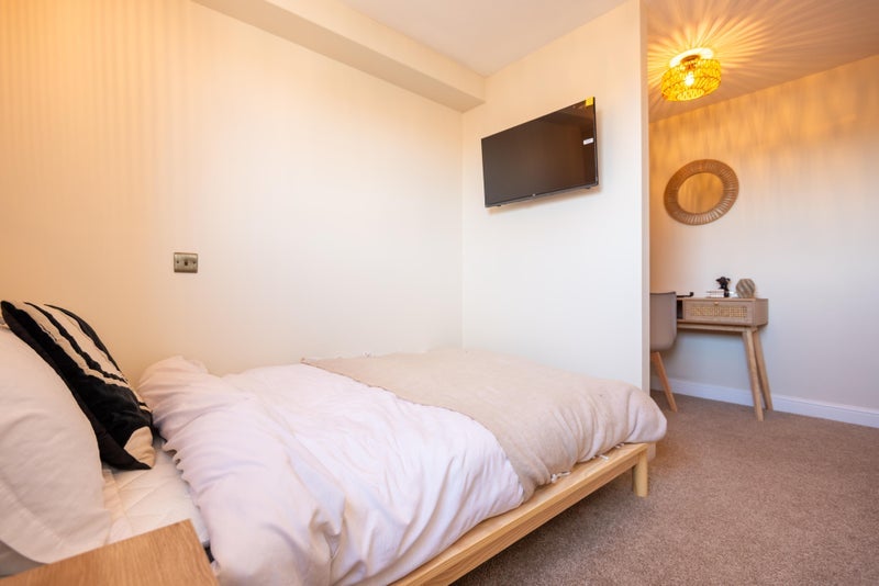 Room Crown Street in Newark and Sherwood