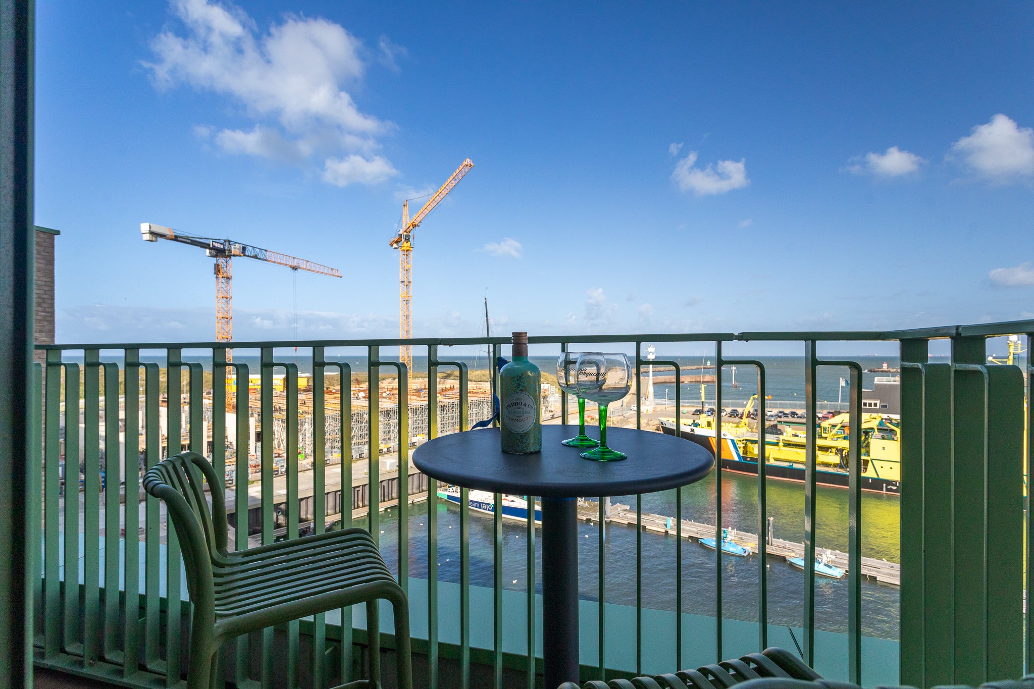 Appartement te huur: Hellingkade 222, 'S-Gravenhage