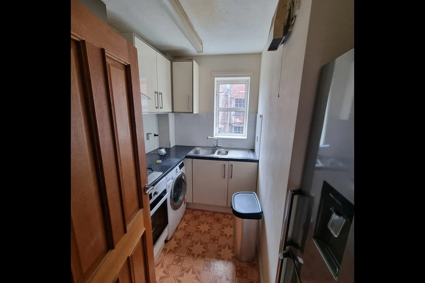 Flat Abercromby Avenue in High Wycombe