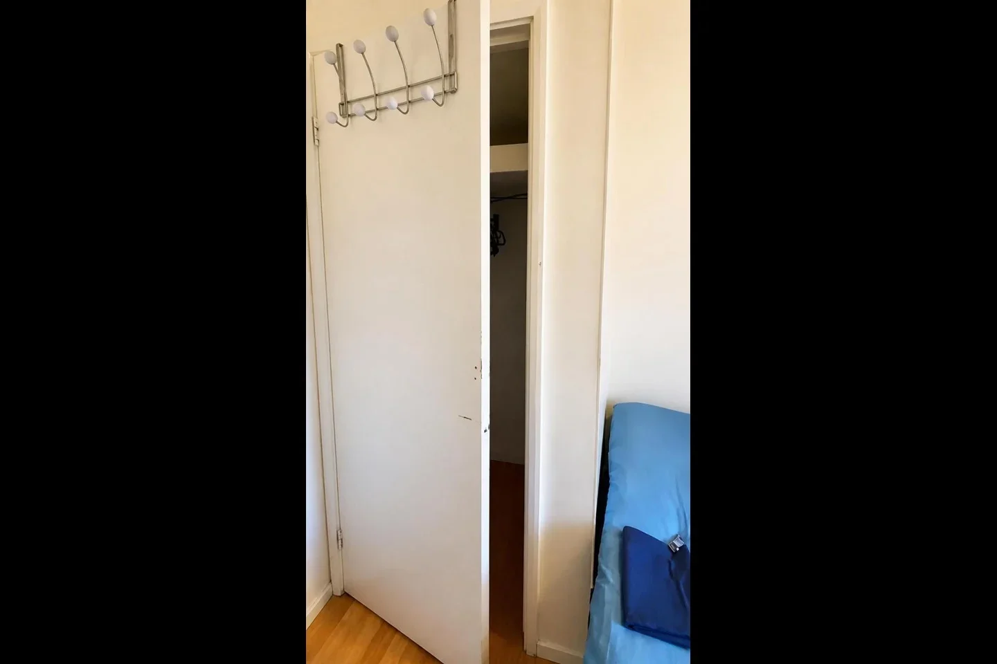 Room College Road in Greater London