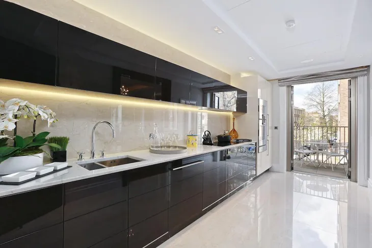 Flat Ebury Square in City of Westminster