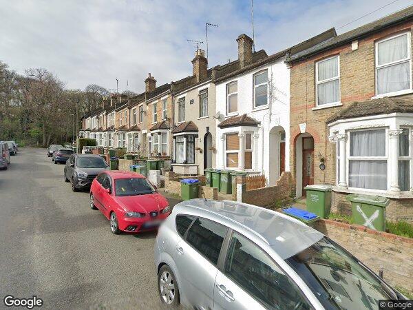 Flat Glendale Road in Greater London