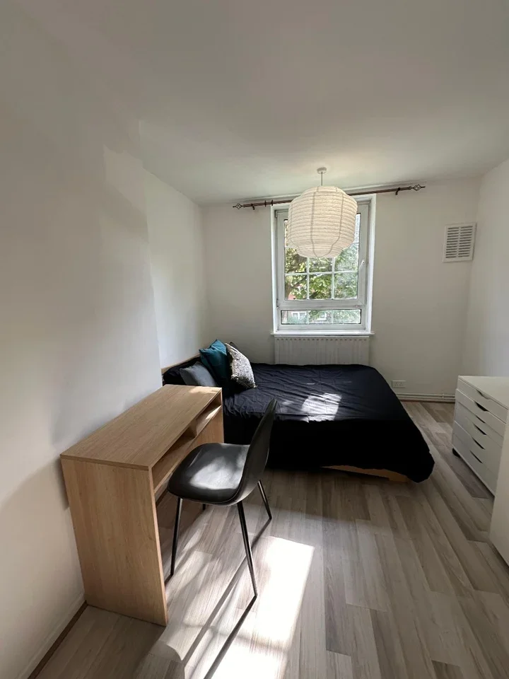 Room Boyd Street in Greater London