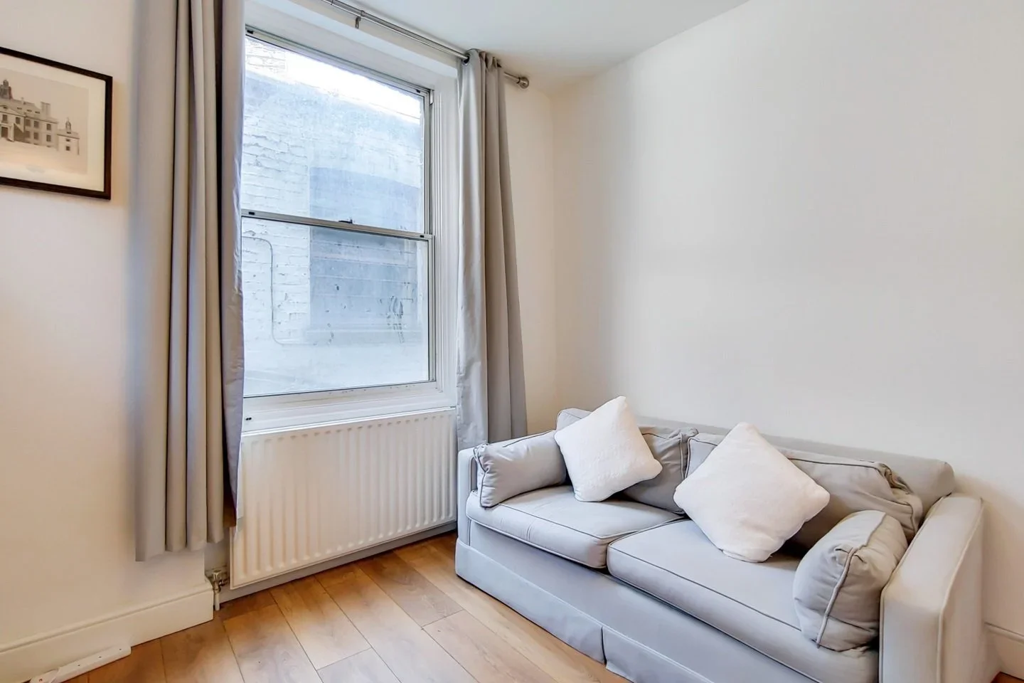 Flat Old Compton Street in City of Westminster
