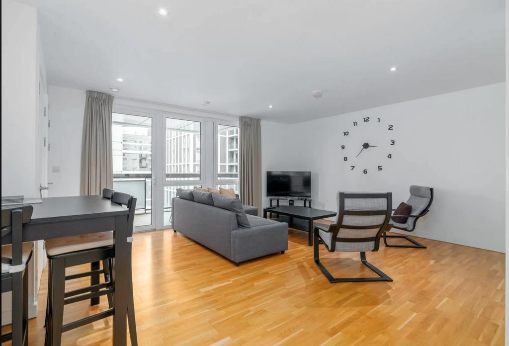 Flat Prize Walk in Greater London