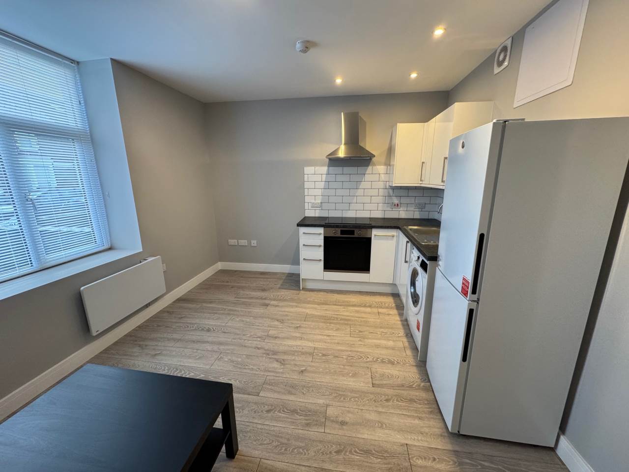 Flat Woodville Road in Cardiff