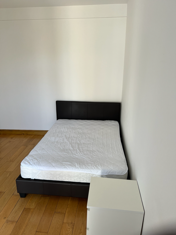 Room Chudleigh Road in London