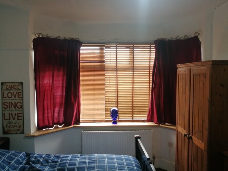 Room Hillview Road in Bournemouth