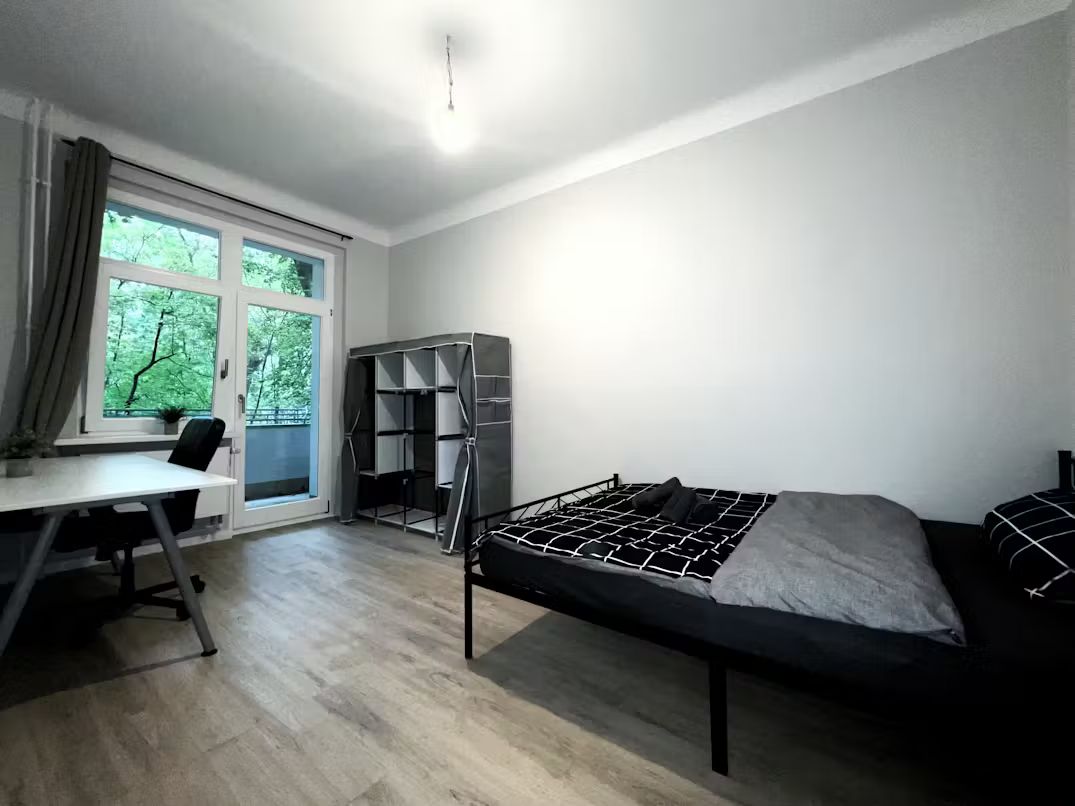 Zimmer Herrenhausstraße in Berlin