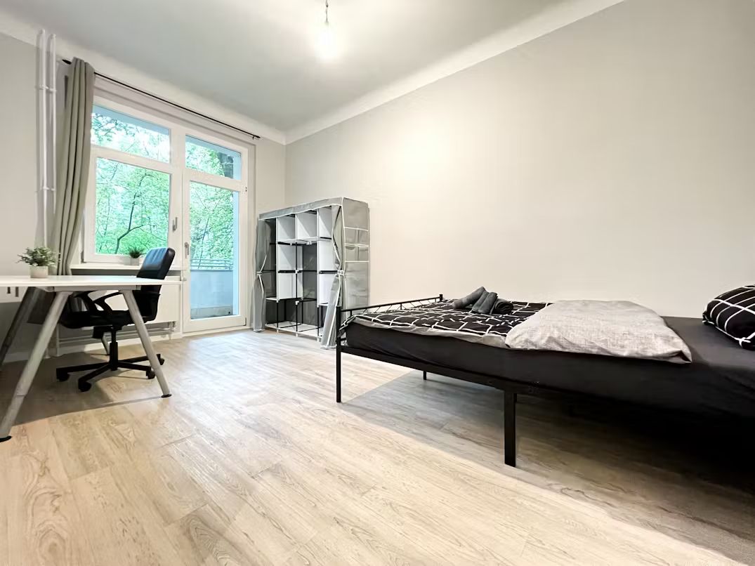Zimmer Herrenhausstraße in Berlin