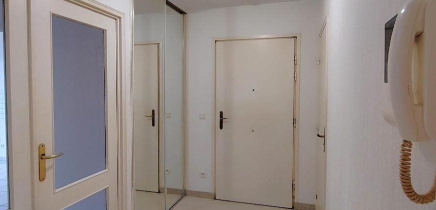 Flat Rue Saint-Maximin in Lyon