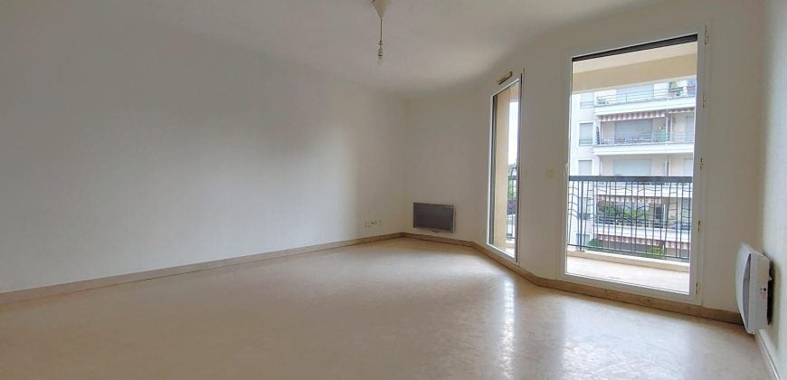Flat Rue Saint-Maximin in Lyon