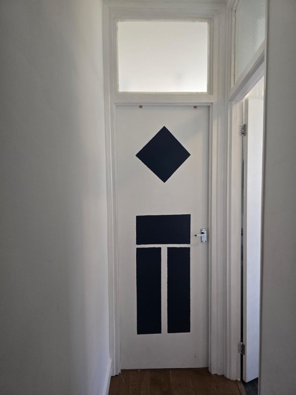 Room Edinburgh Road in Greater London