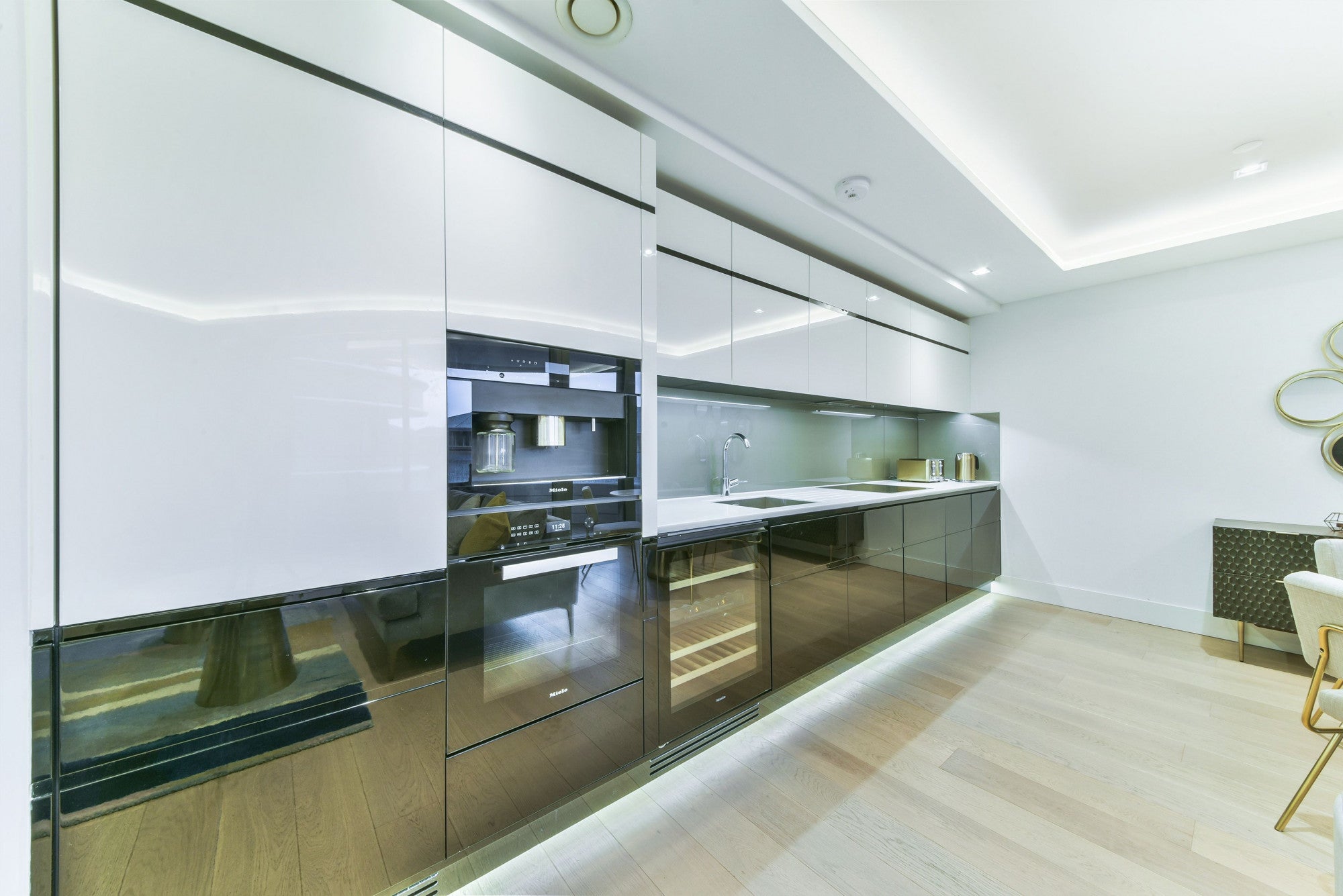 Flat Newburn Street in Greater London