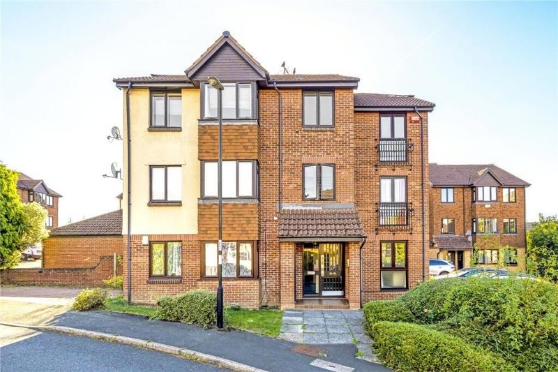 Flat Balder Rise in Greater London