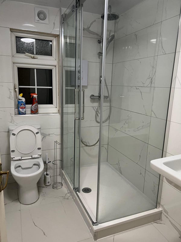 Room Hencroft Street North in Slough
