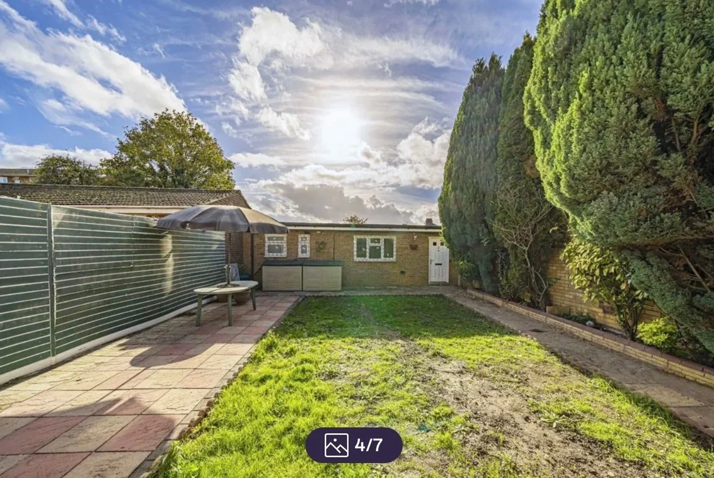 Room Bath Road in Greater London
