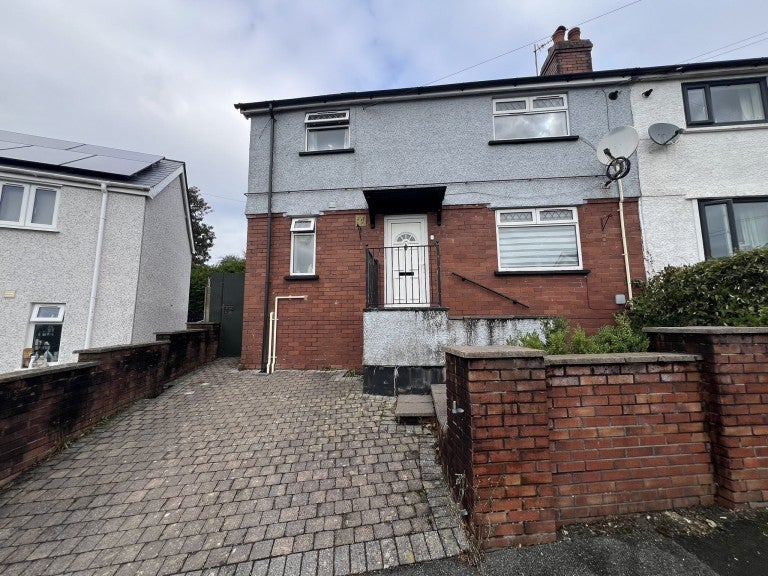 House Brynhaul Street in Carmarthen