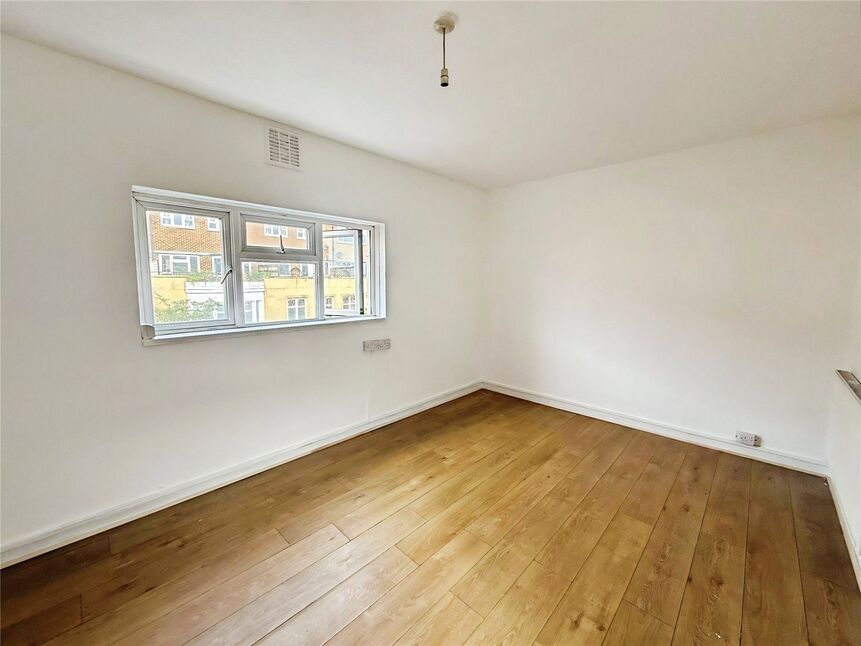 Flat Palmerston Road in Portsmouth