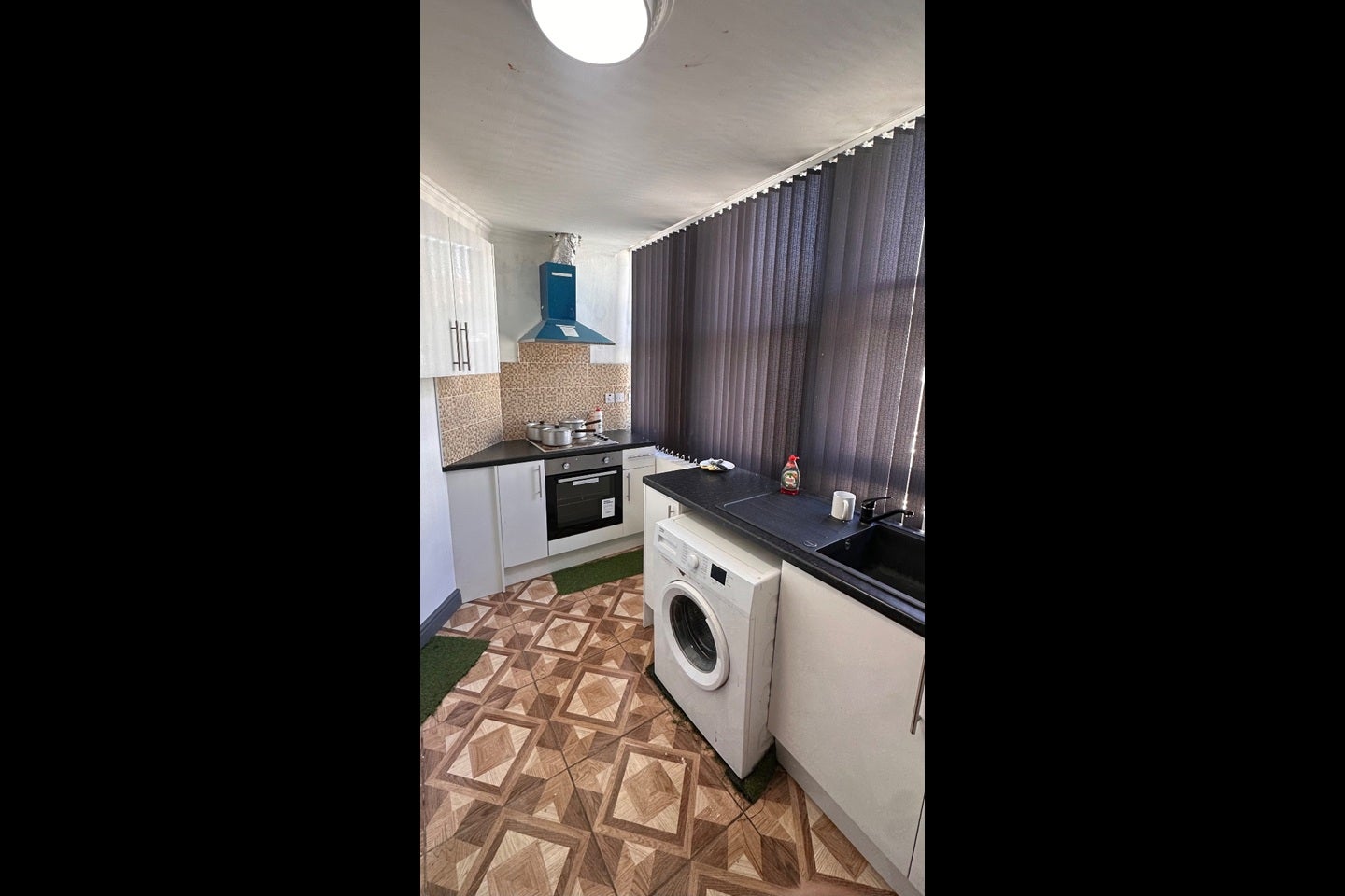 Room Bute Street in Luton