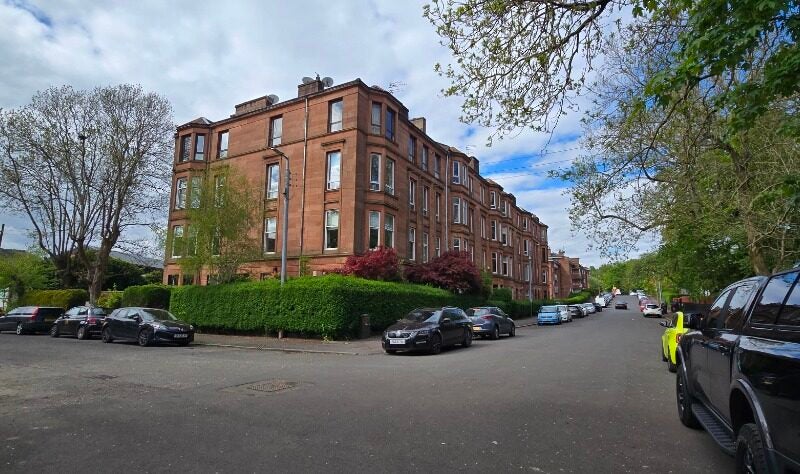Flat Roebank Street in Glasgow