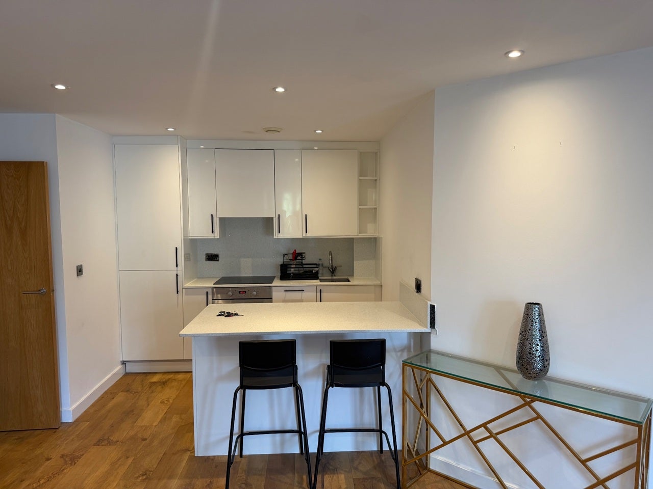 Flat Park Lodge Avenue in Greater London