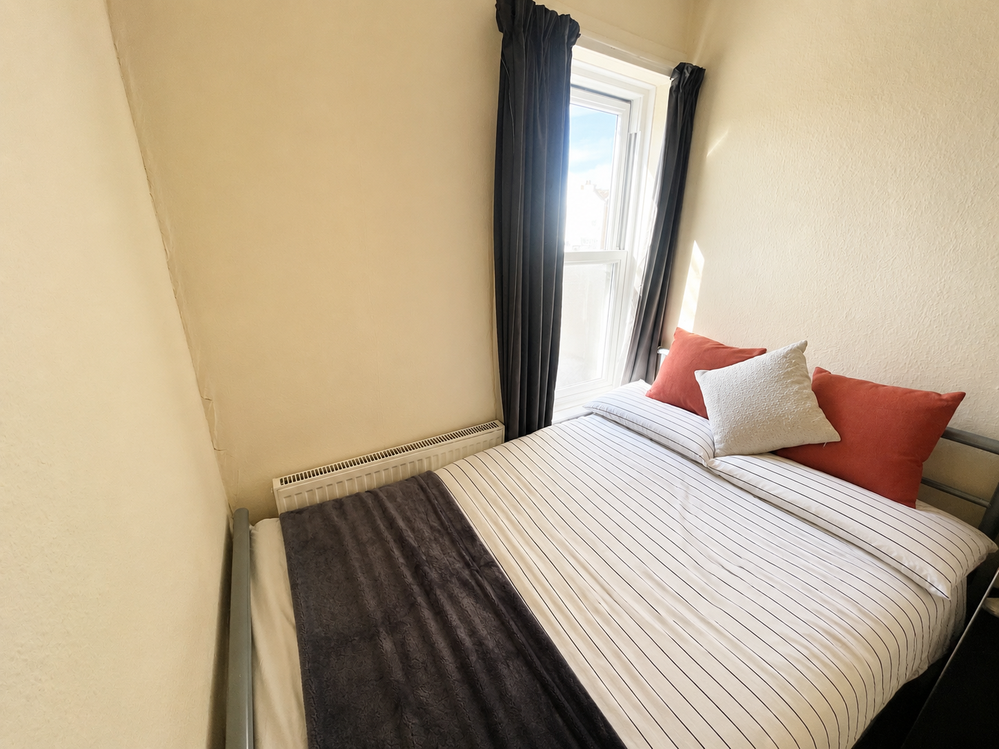 Room Sewell's Walk in Lincoln