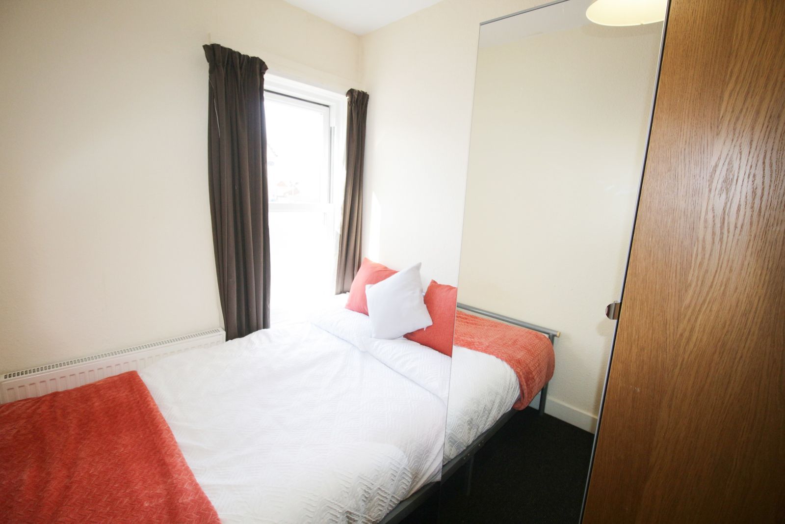 Room Sewell's Walk in Lincoln