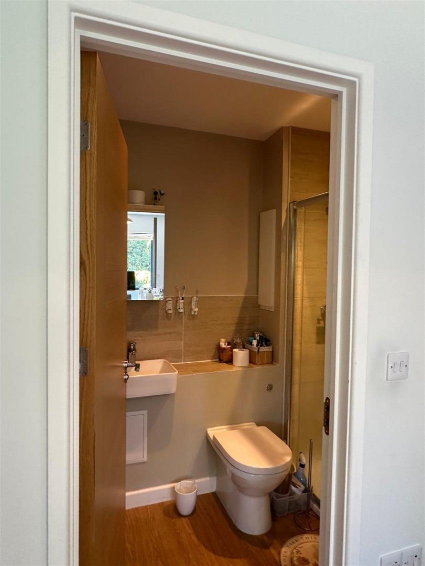 Room Cryfield Heights in Coventry