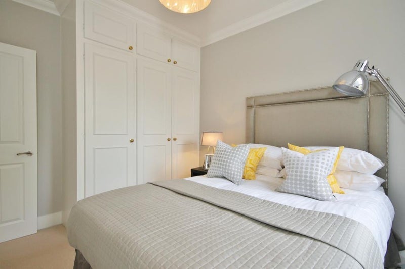 Flat Standen Road in Greater London