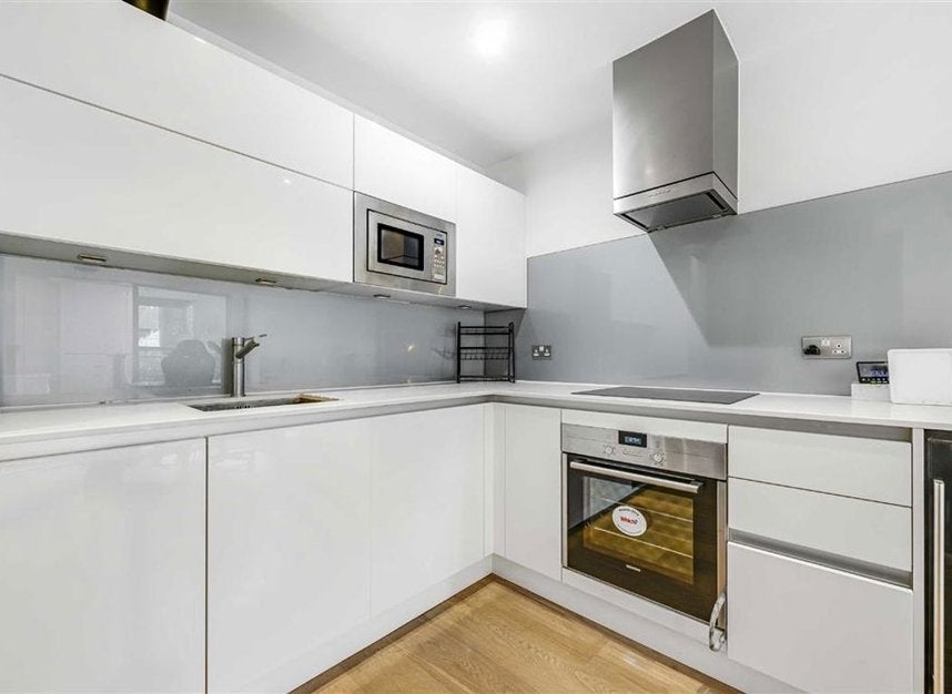 Flat Bethnal Green Road in Greater London