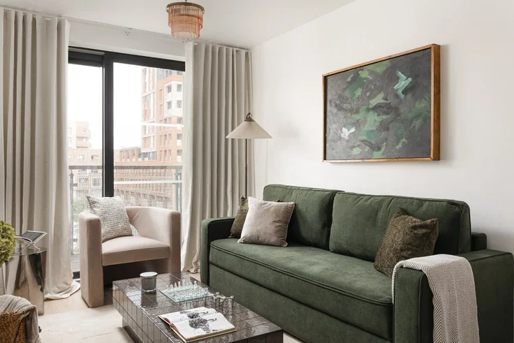 Flat Southmere Drive in Greater London
