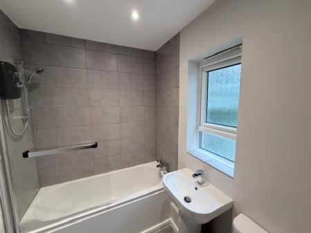 Flat Naylor Court in Northwich