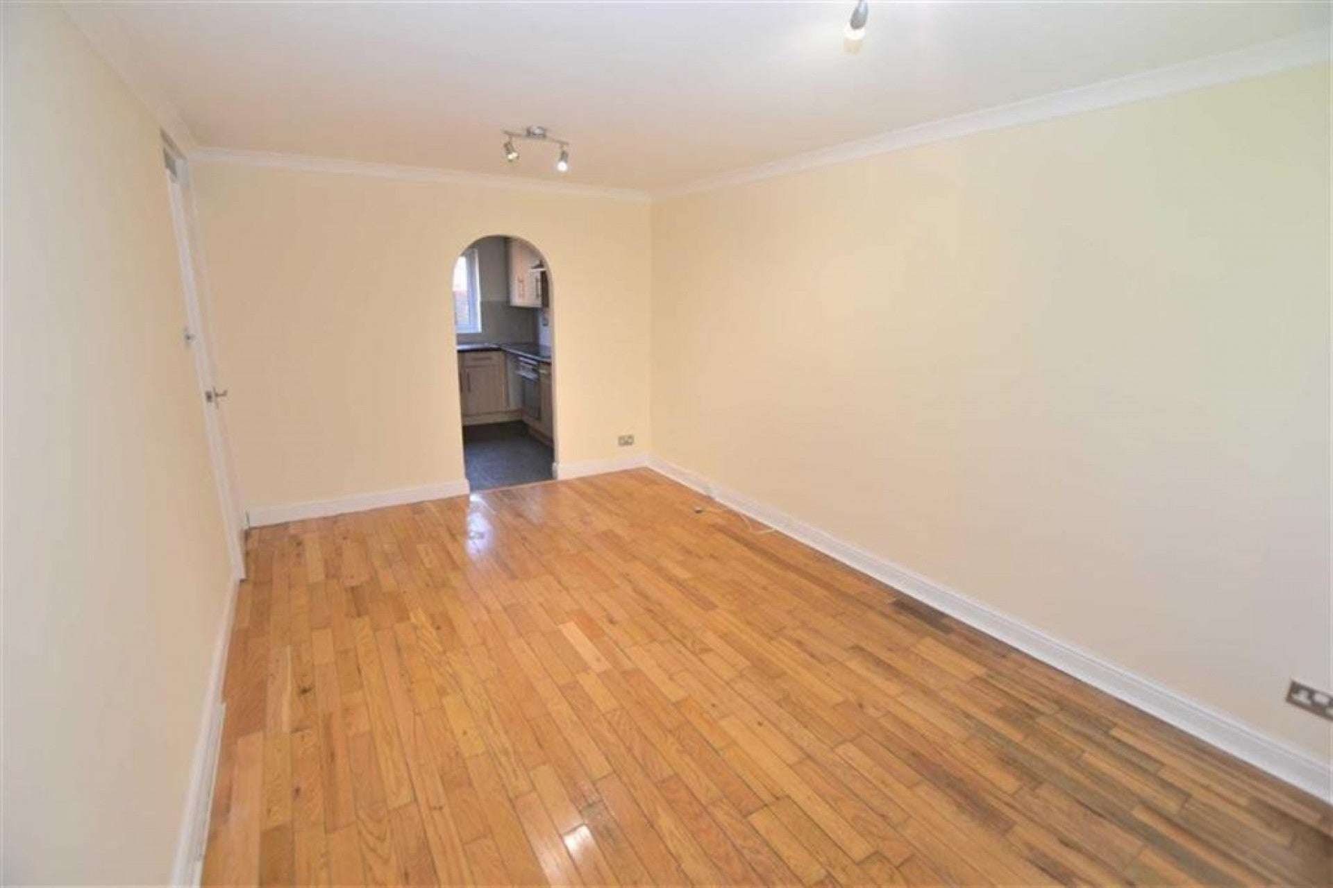 Flat Baron Court in Stevenage